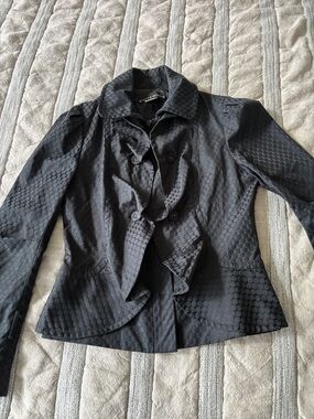 Women’s Black Textured Ruffle-Front Blazer